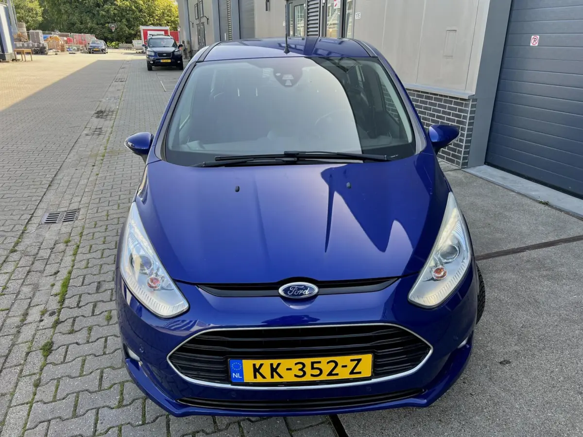 1.0 EcoBoost Titanium NAP NAVI CAMERA