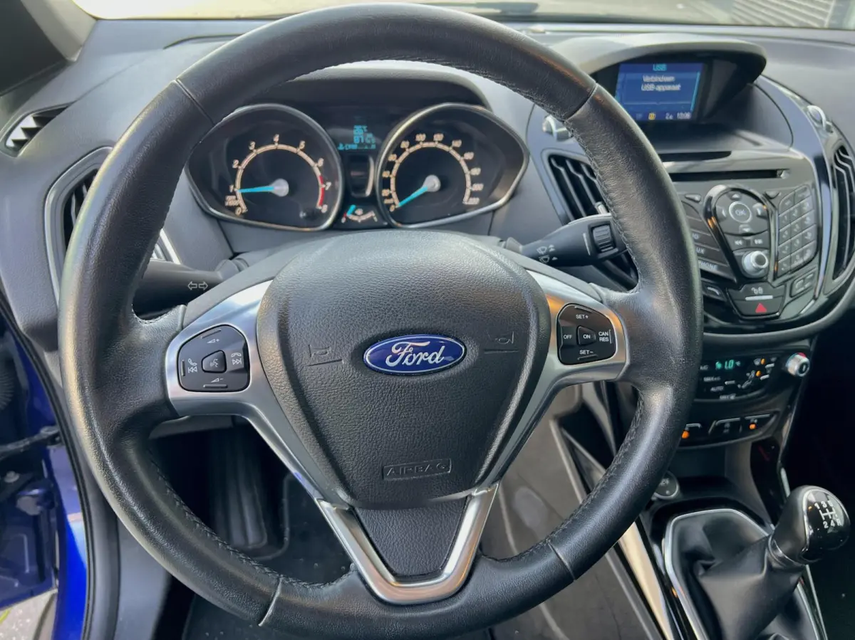 1.0 EcoBoost Titanium NAP NAVI CAMERA