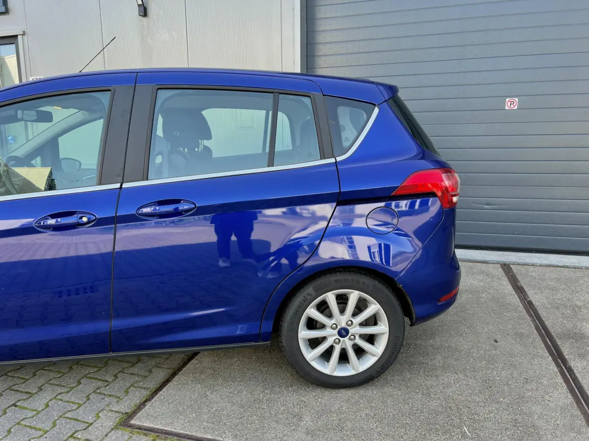 1.0 EcoBoost Titanium NAP NAVI CAMERA
