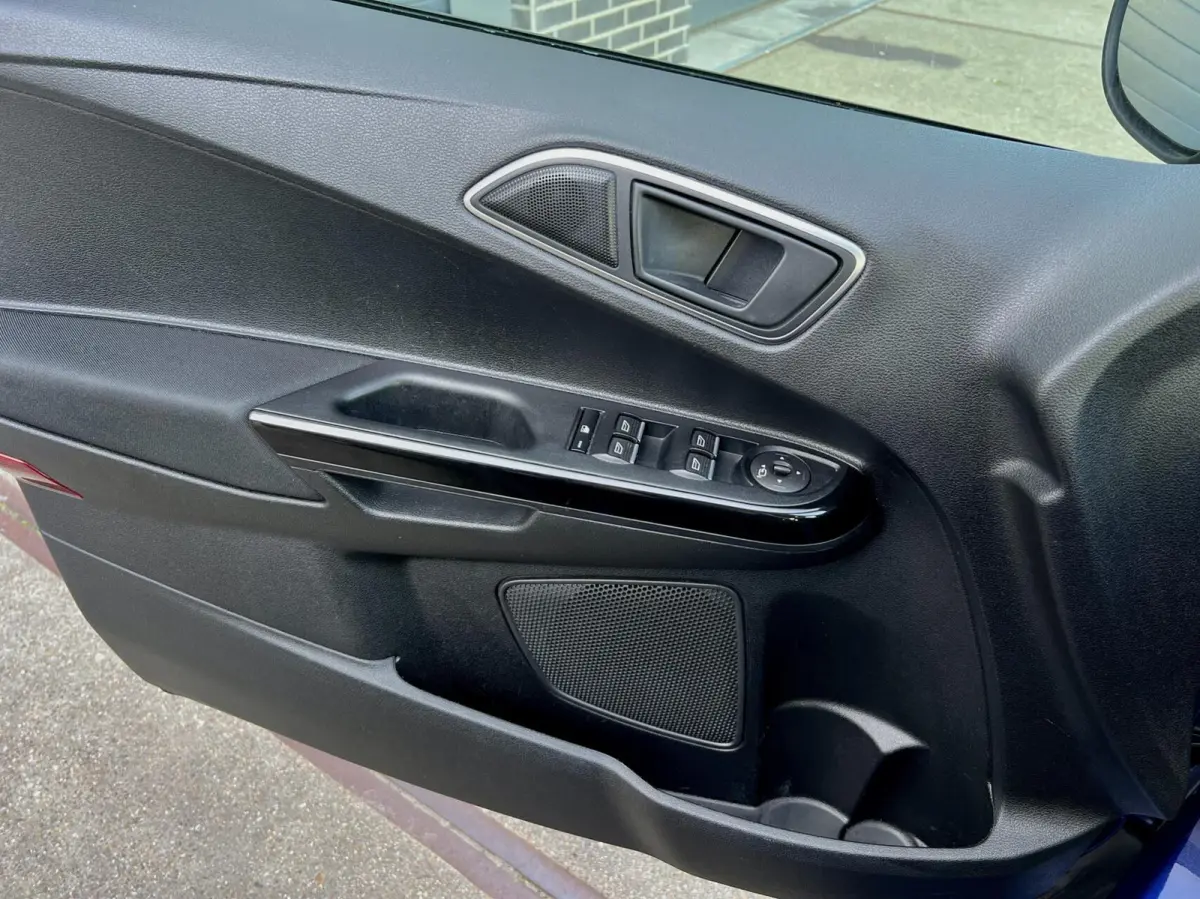 1.0 EcoBoost Titanium NAP NAVI CAMERA