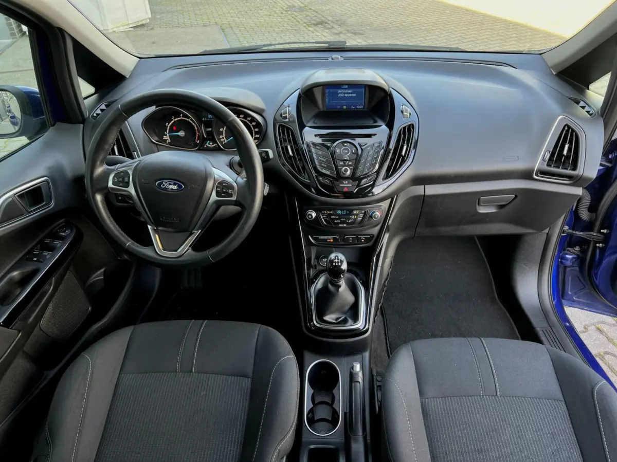 1.0 EcoBoost Titanium NAP NAVI CAMERA