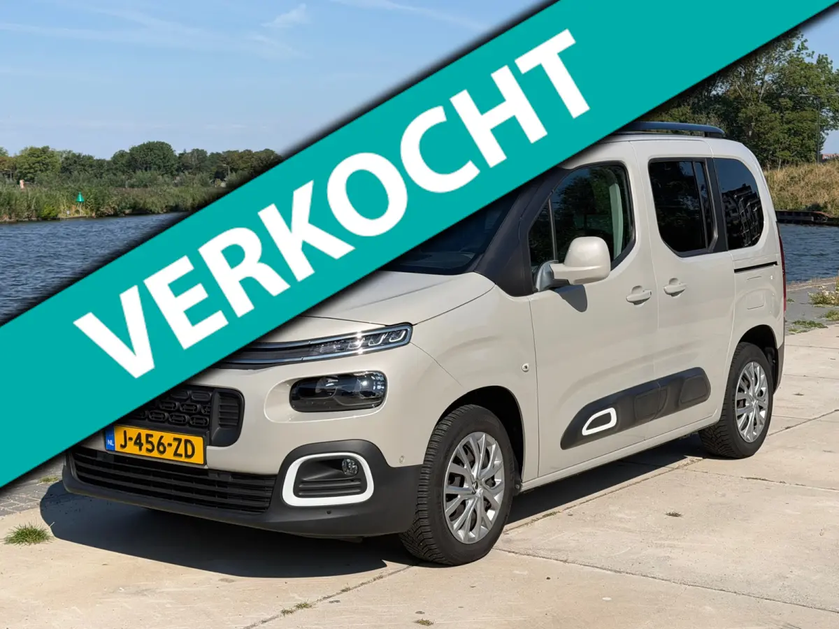 1.2 PureTech Shine - Sable Metallic - Camera/Cruise/Carplay