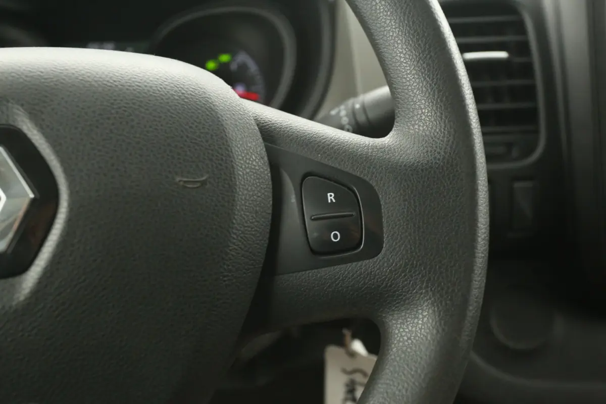 1.6 dCi T29 L2H1 | Dubbele Cabine | Airco | Cruise | Trekhaak | Parkeersens. | Imperiaal