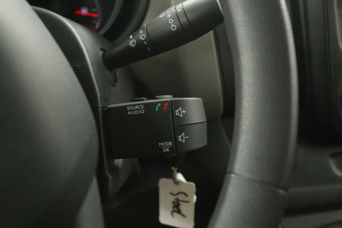 1.6 dCi T29 L2H1 | Dubbele Cabine | Airco | Cruise | Trekhaak | Parkeersens. | Imperiaal