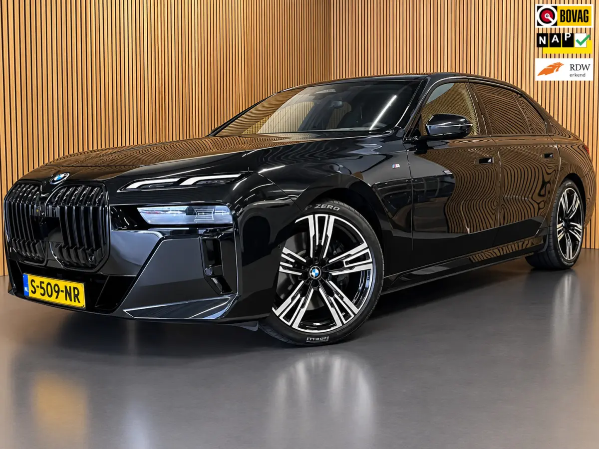 XDrive60 106 kWh|M-SPORT|96% SOH|BLACK EDITION|FULL OPTION|PANORAMA|STOEL+STUURVERW|360+3D+V+A CAMERA|NAP|NL-AUTO|INCL.BTW|