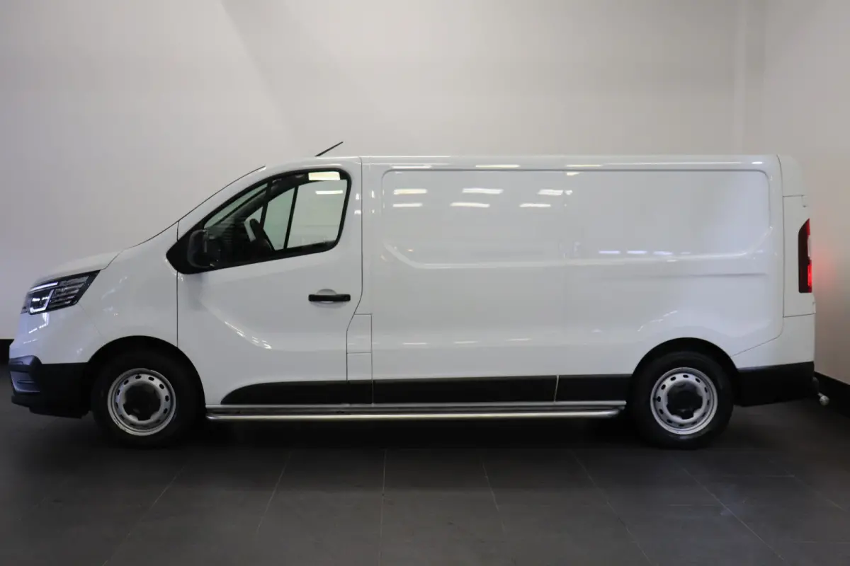 2.0 dCi 130PK L2 EURO 6 - Airco - Navi - Cruise - € 15.900,- Excl.
