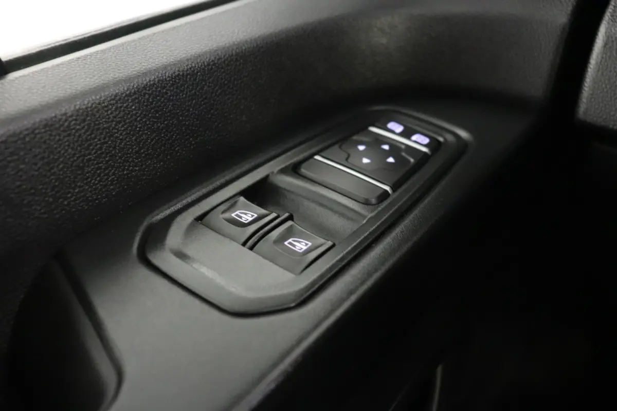 2.0 dCi 130PK L2 EURO 6 - Airco - Navi - Cruise - € 15.900,- Excl.