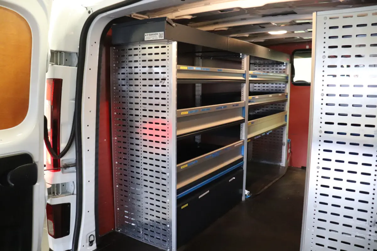2.0 dCi 130PK L2 EURO 6 - Airco - Navi - Cruise - € 15.900,- Excl.