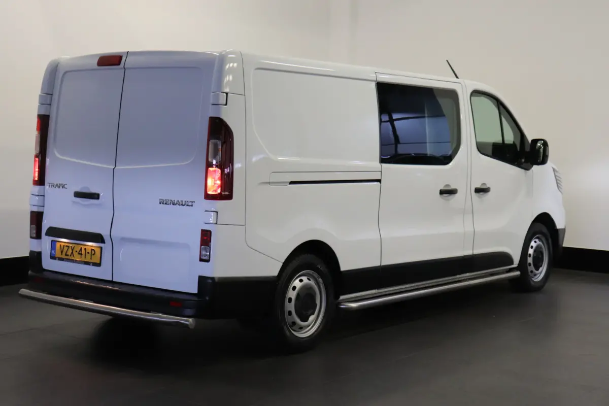 2.0 dCi 130PK L2 EURO 6 - Airco - Navi - Cruise - € 15.900,- Excl.