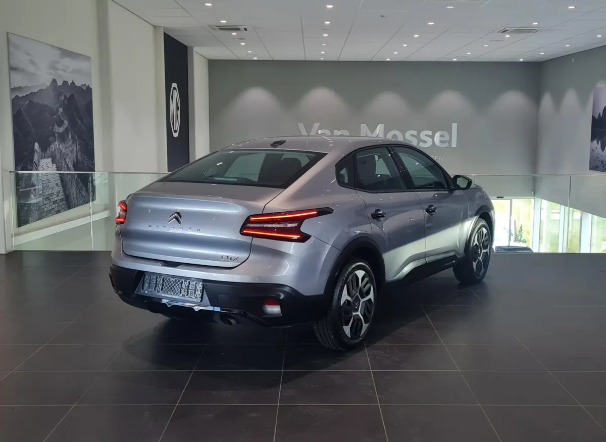 1.2 100PK You | Navigatie | Apple Carplay/Android Auto | Cruise control | Airco | LED