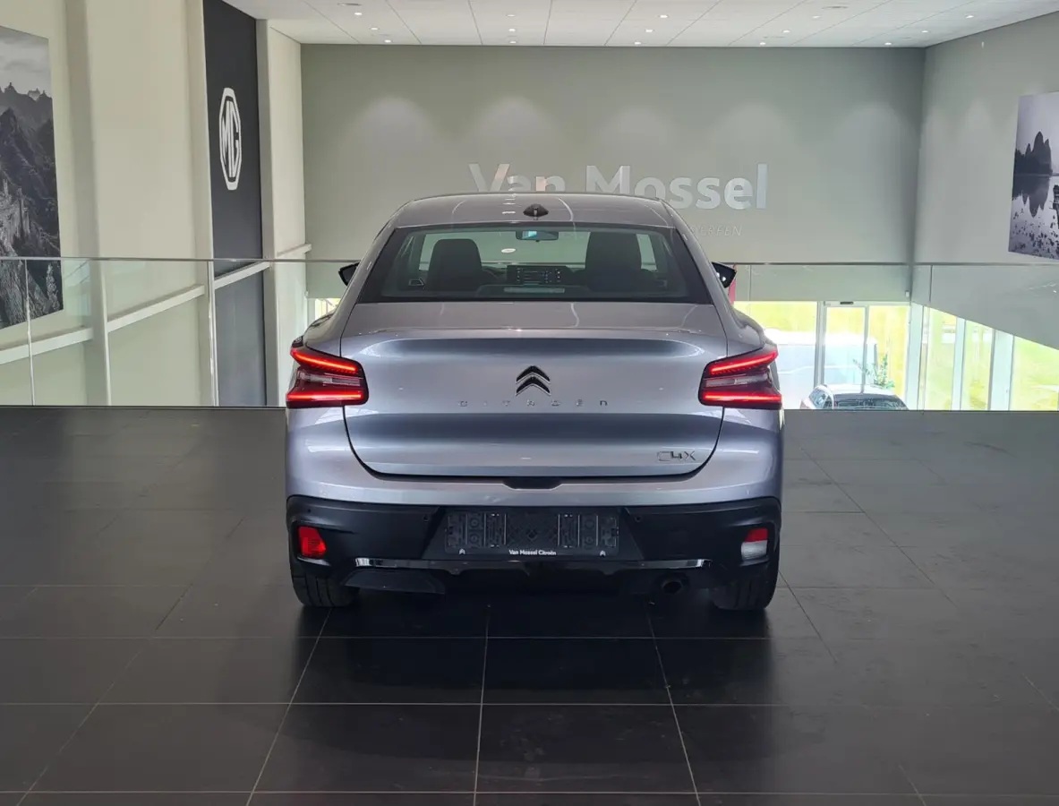 1.2 100PK You | Navigatie | Apple Carplay/Android Auto | Cruise control | Airco | LED