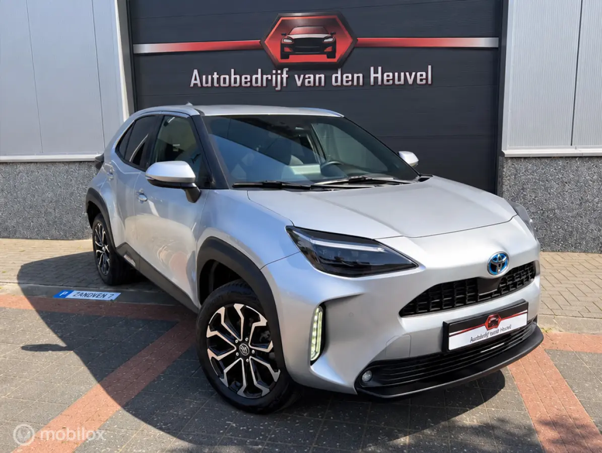 Hybrid 2023| Vol Opties| 1e Eig| Carplay