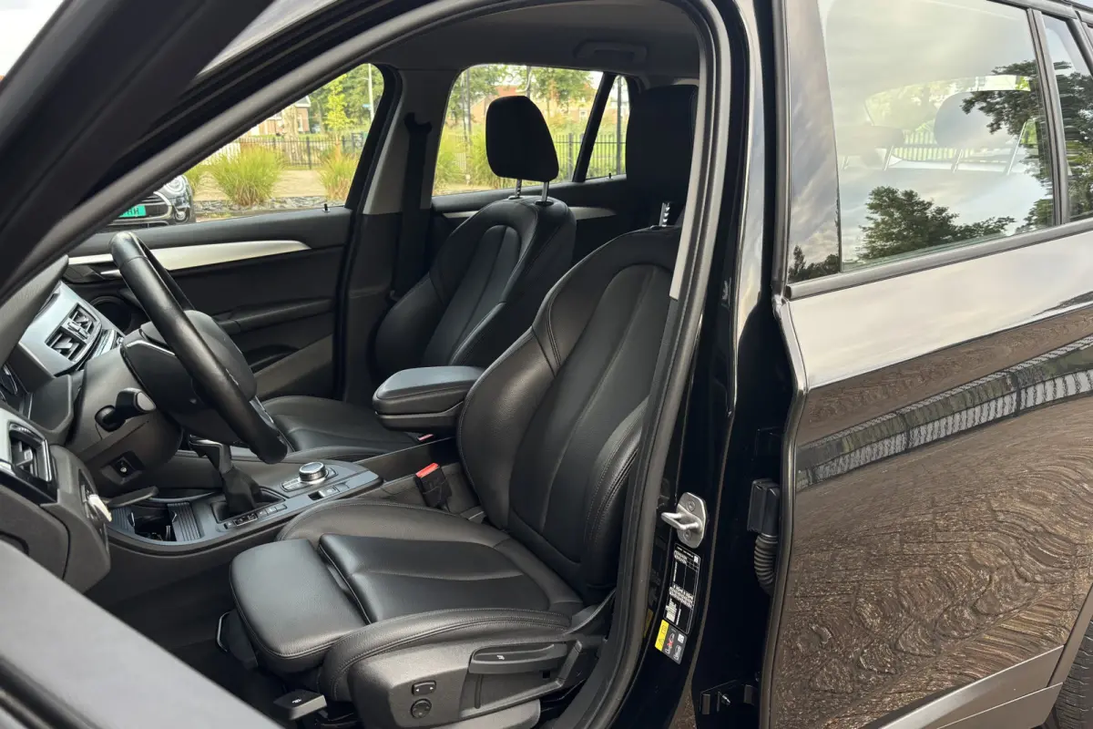 xDrive25e | Sportleder | Comfort Acces | Camera | Head-Up | Apple Carplay | Stuurverwarming | 35X op voorraad