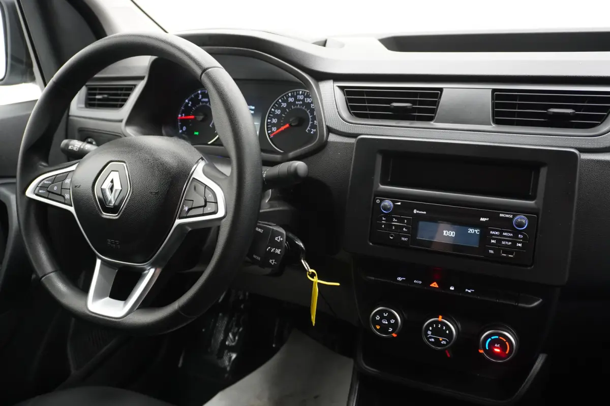 1.5 dCi EURO 6 - Airco - Cruise - PDC - € 10.900,- Excl.