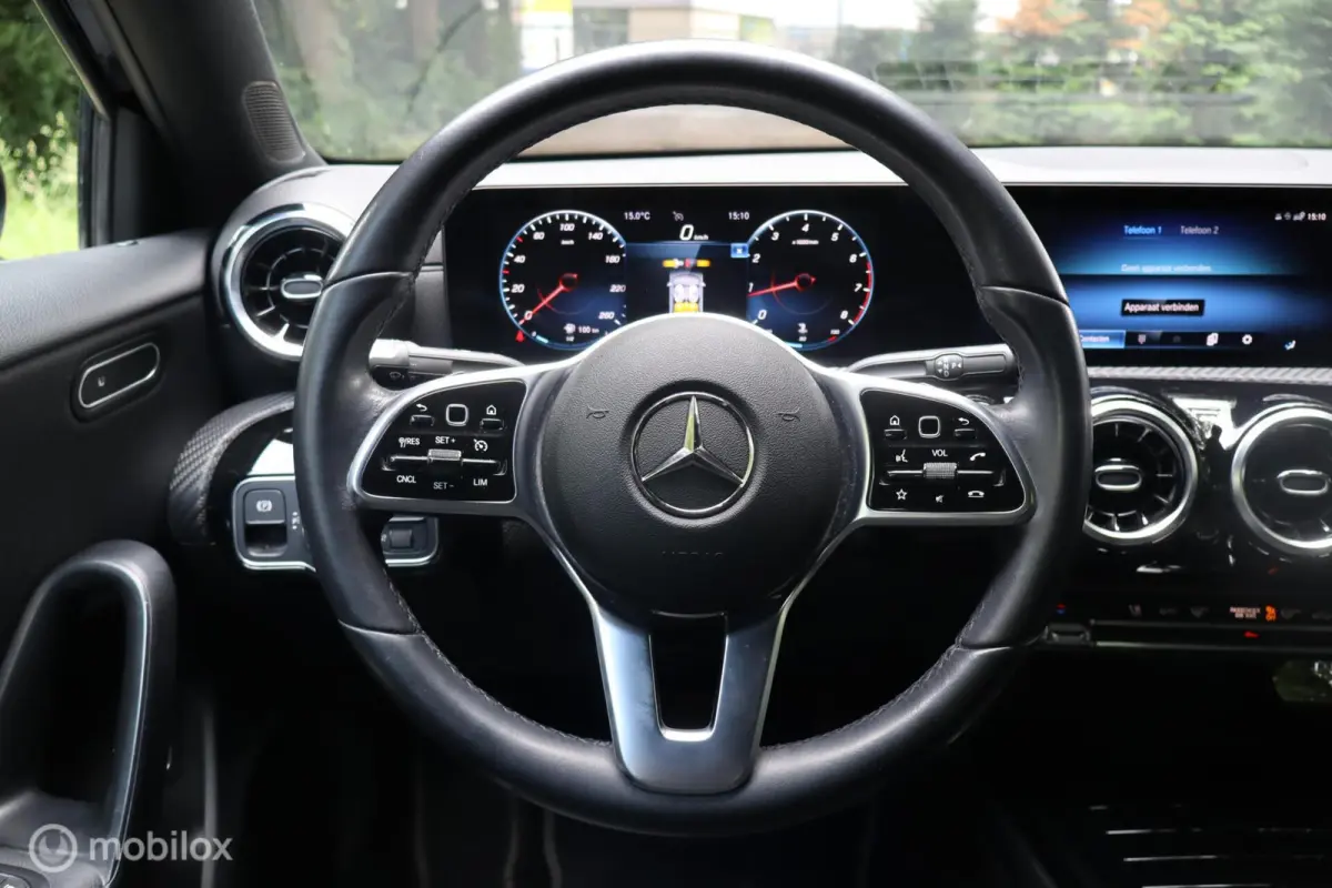 180 BusinessLine | Keyless | Carplay | Cam