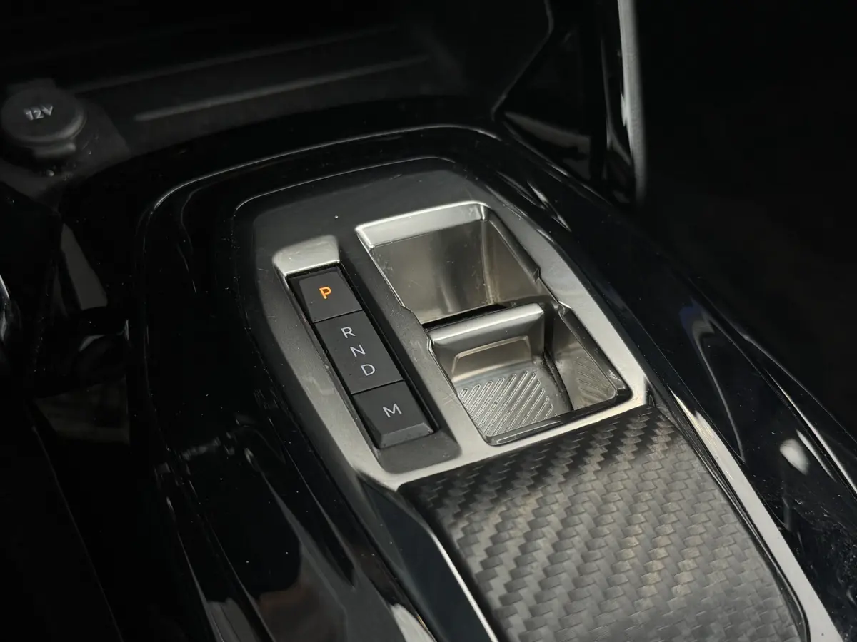 1.2 Hybrid 145 GT Panoramadak, Carplay