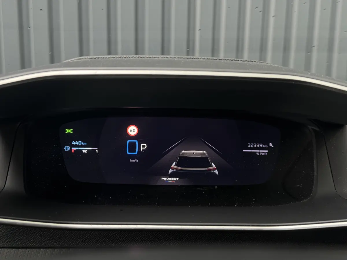 1.2 Hybrid 145 GT Panoramadak, Carplay