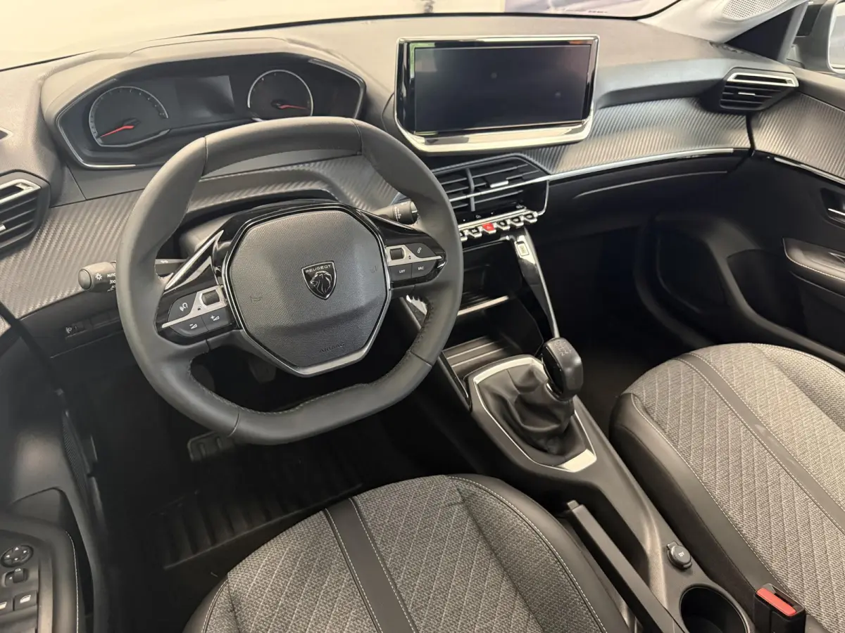 1.2 PureTech 75 Active | Airco | Navigatie | Parkeerhulp | Apple CarPlay/Android Auto