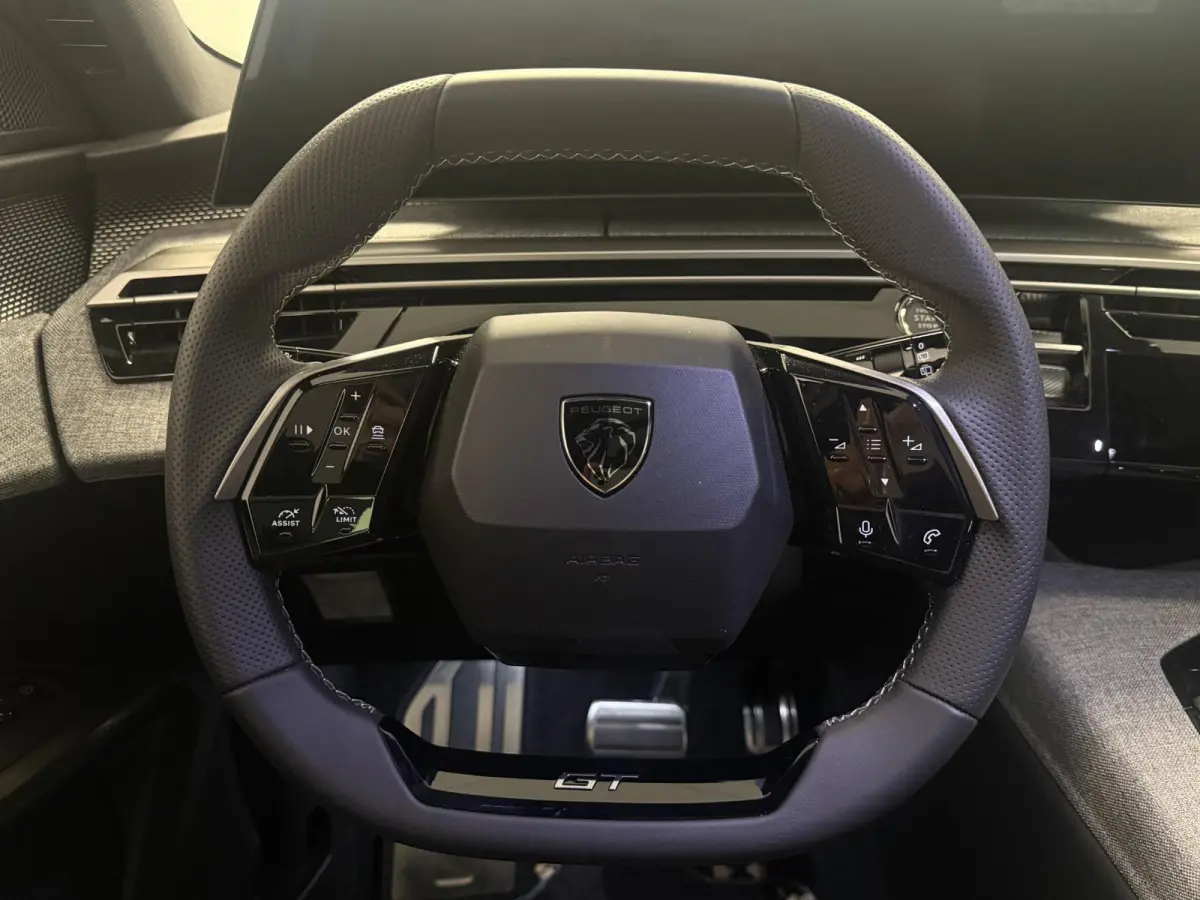 1.6 Plug-in Hybrid 195 GT 7p | Panoramisch schuifdak | Adaptieve Cruise Control | 360 Camera | Apple Carplay/Android Auto