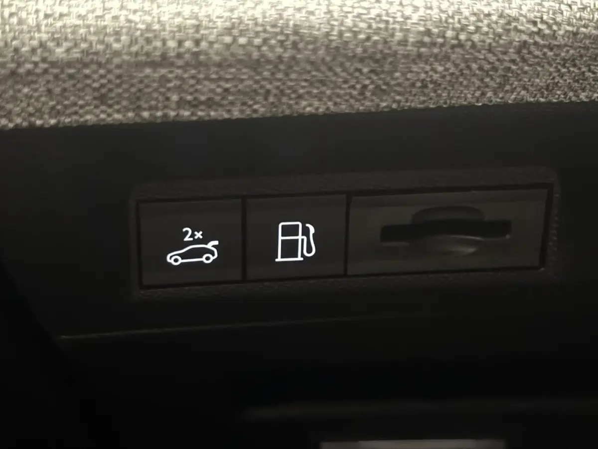 1.6 Plug-in Hybrid 195 GT 7p | Panoramisch schuifdak | Adaptieve Cruise Control | 360 Camera | Apple Carplay/Android Auto