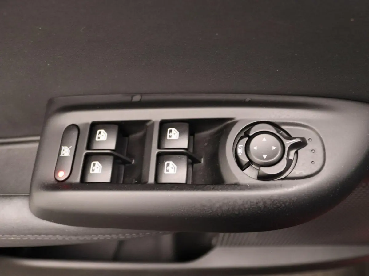 1.5T Hybrid Sprint | Apple Carplay/Android Auto | Cruise Control Adaptief | Led Koplampen | Climate Control |
