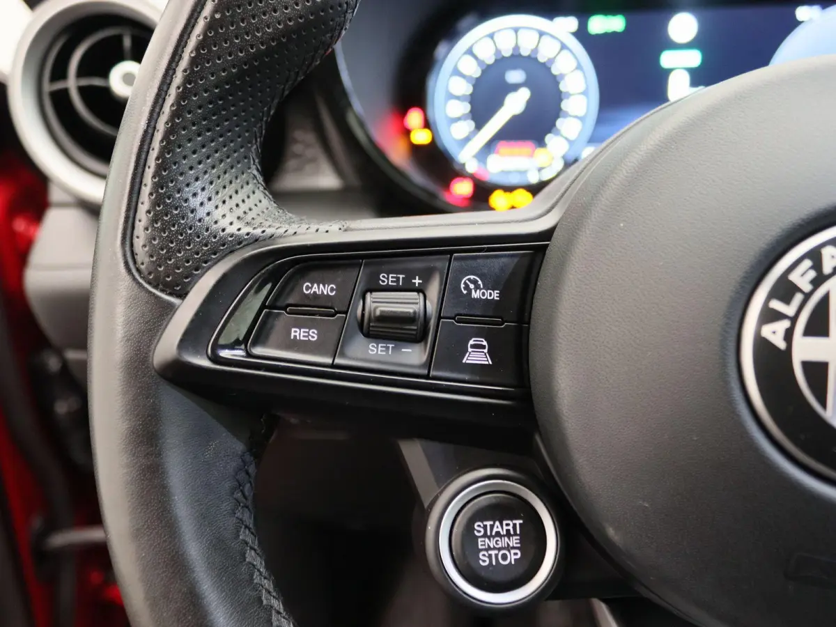 1.5T Hybrid Sprint | Apple Carplay/Android Auto | Cruise Control Adaptief | Led Koplampen | Climate Control |