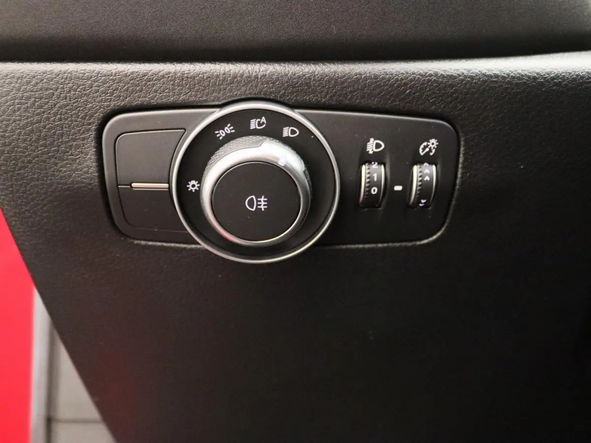 1.5T Hybrid Sprint | Apple Carplay/Android Auto | Cruise Control Adaptief | Led Koplampen | Climate Control |