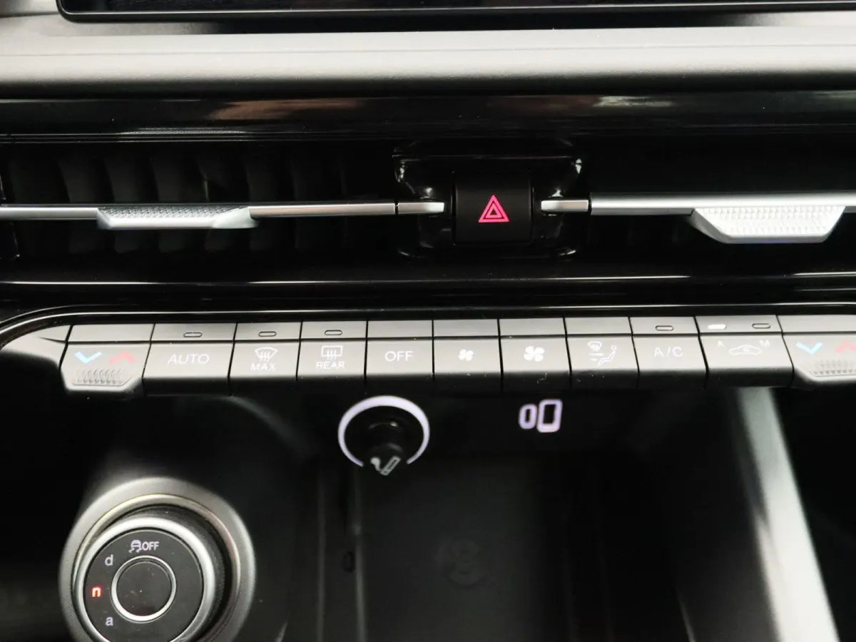1.5T Hybrid Sprint | Apple Carplay/Android Auto | Cruise Control Adaptief | Led Koplampen | Climate Control |