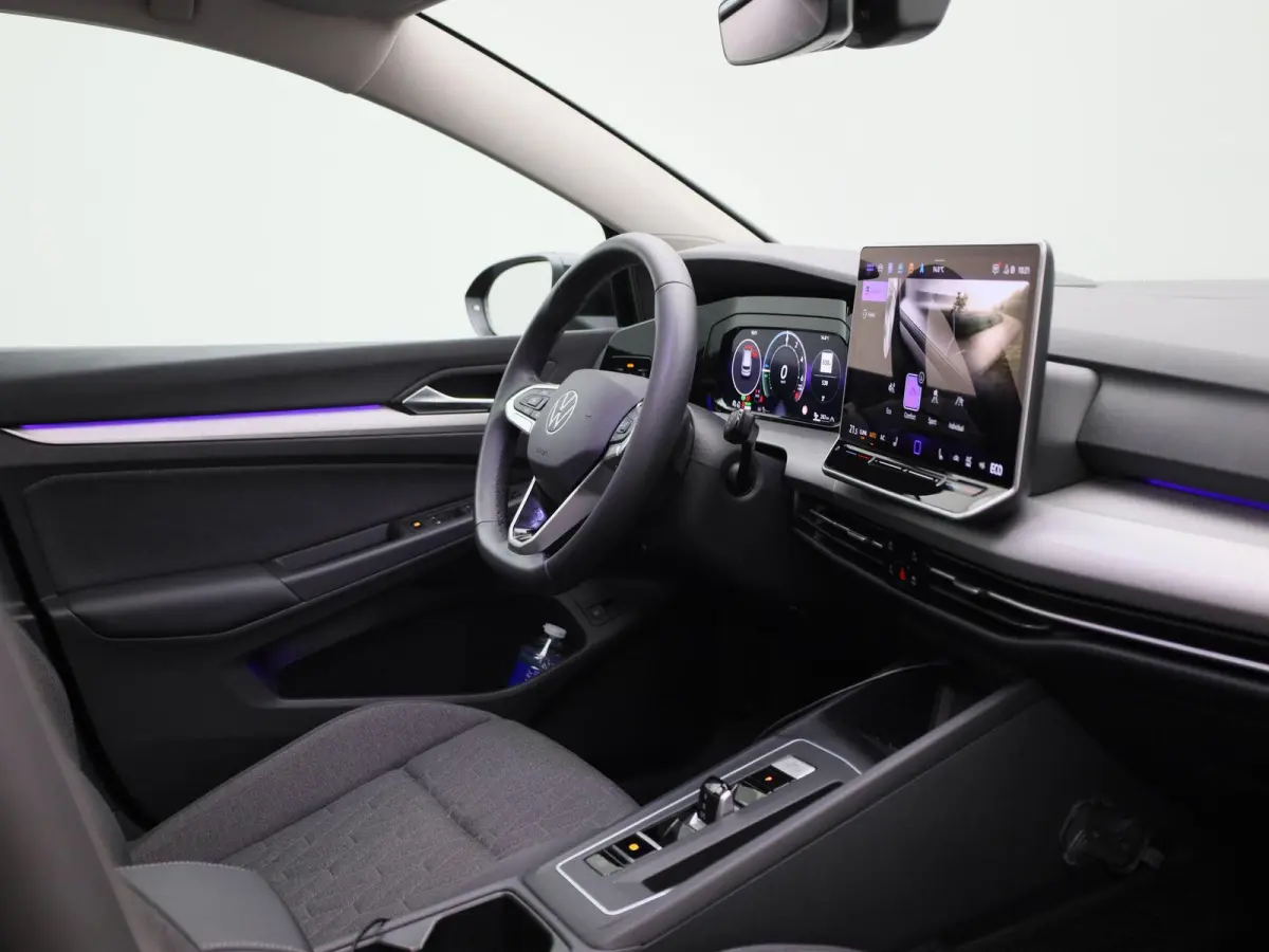 1.5 eHybrid Life Edition 204 PK| Origineel Nederlands | 1e Eigenaar | Panoramadak | Stoelverwarming | Stuurwielverwarming | Achteruitrijcamera | Parkeersensoren | Digitale Cockpit Pro | 19 I