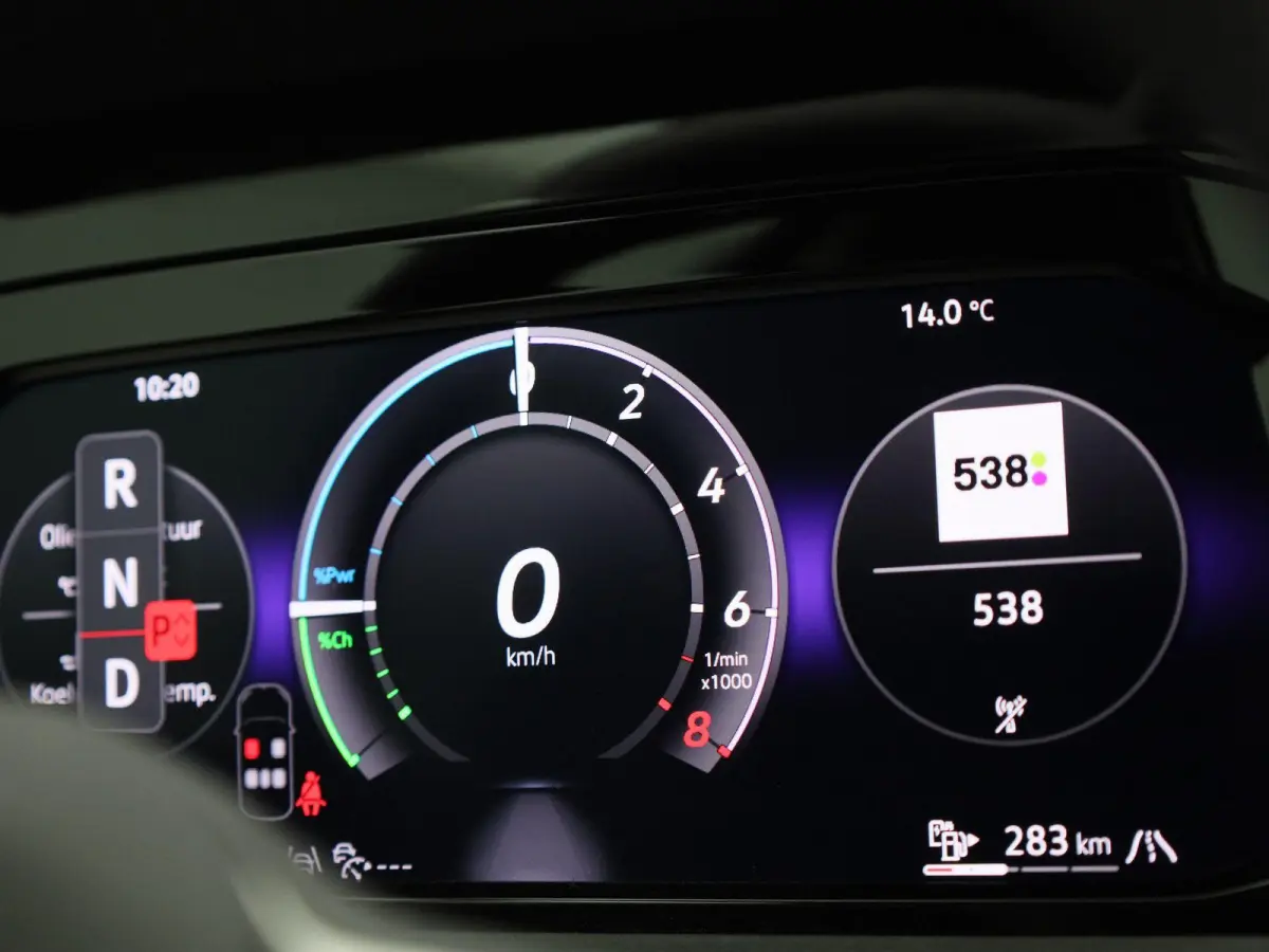1.5 eHybrid Life Edition 204 PK| Origineel Nederlands | 1e Eigenaar | Panoramadak | Stoelverwarming | Stuurwielverwarming | Achteruitrijcamera | Parkeersensoren | Digitale Cockpit Pro | 19 I