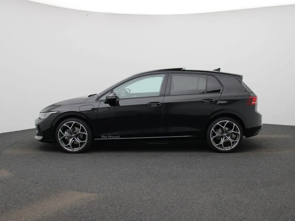 1.5 eHybrid Life Edition 204 PK| Origineel Nederlands | 1e Eigenaar | Panoramadak | Stoelverwarming | Stuurwielverwarming | Achteruitrijcamera | Parkeersensoren | Digitale Cockpit Pro | 19 I
