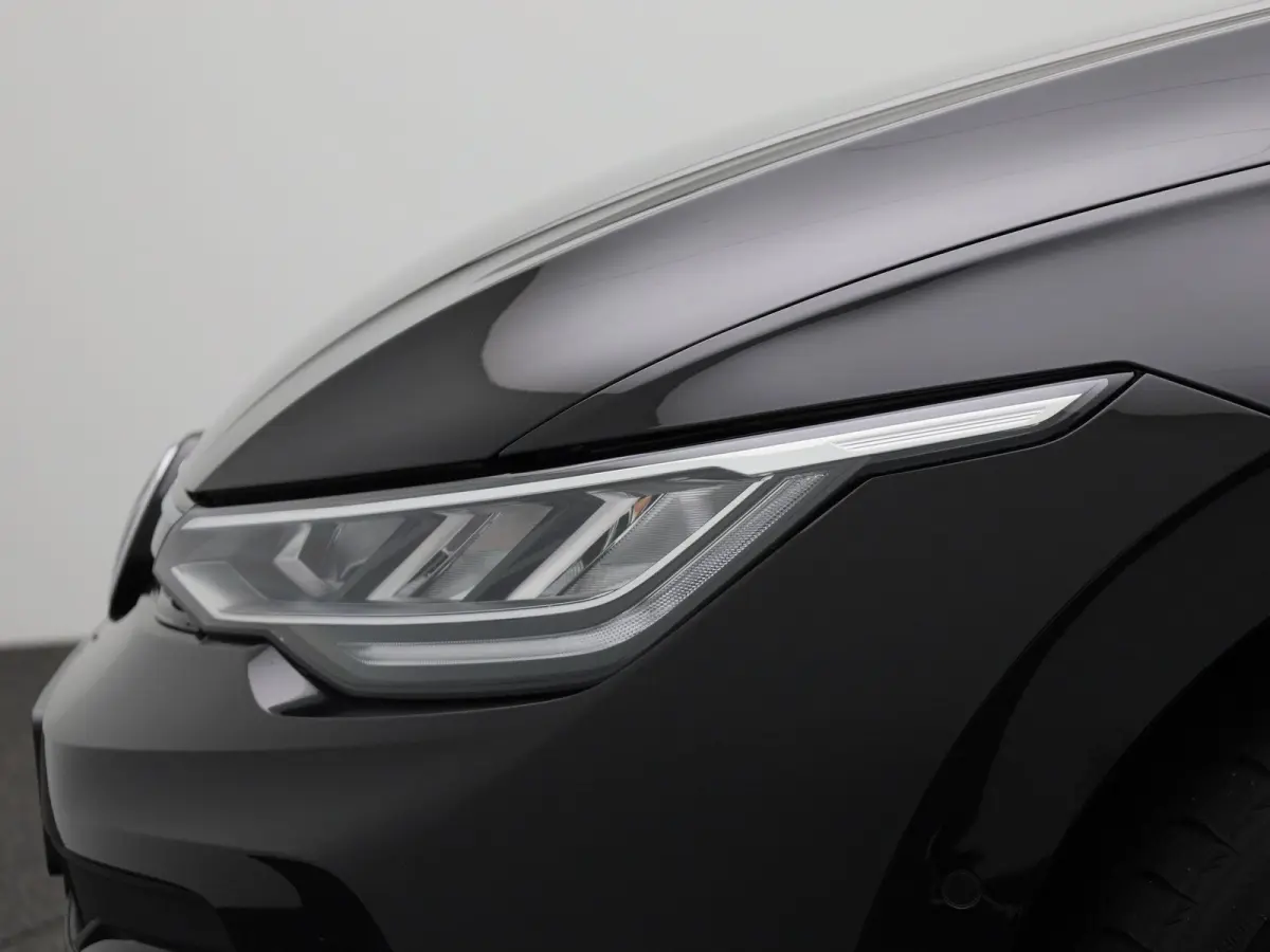 1.5 eHybrid Life Edition 204 PK| Origineel Nederlands | 1e Eigenaar | Panoramadak | Stoelverwarming | Stuurwielverwarming | Achteruitrijcamera | Parkeersensoren | Digitale Cockpit Pro | 19 I