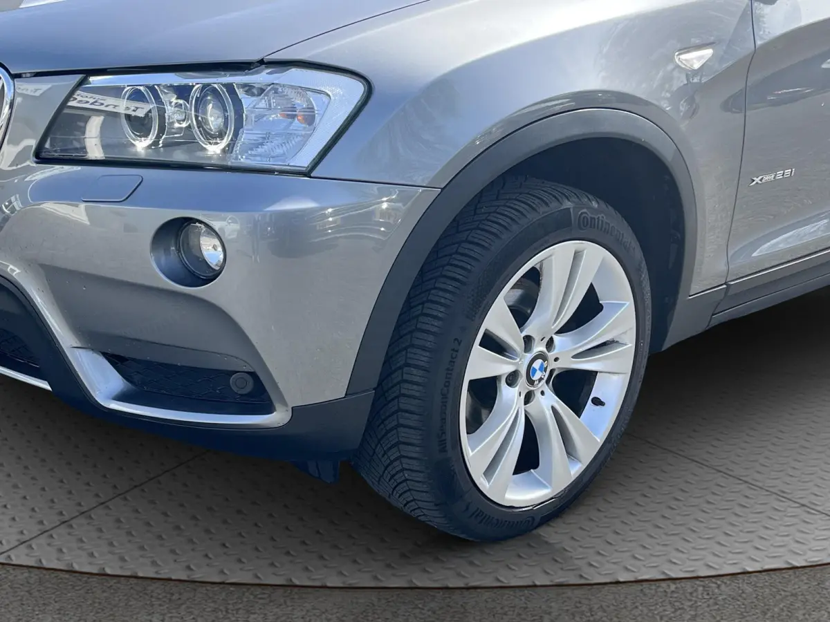 xDrive28i Upgrade Edition | NAV. | TREKHAAK AFN. | HUD | 360° CAMERA | LEER | 4WD |