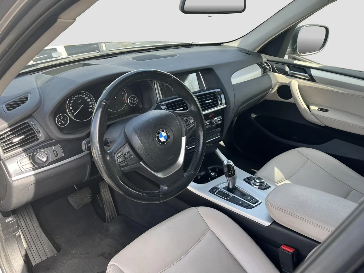 xDrive28i Upgrade Edition | NAV. | TREKHAAK AFN. | HUD | 360° CAMERA | LEER | 4WD |