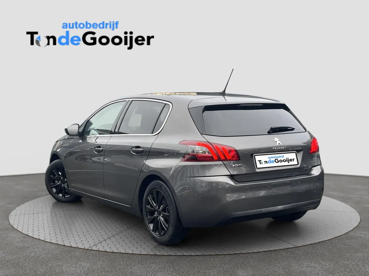 1.2 PureTech Allure | NAV. | PANORAMA | APPLE CARPLAY / ANDROID AUTO |
