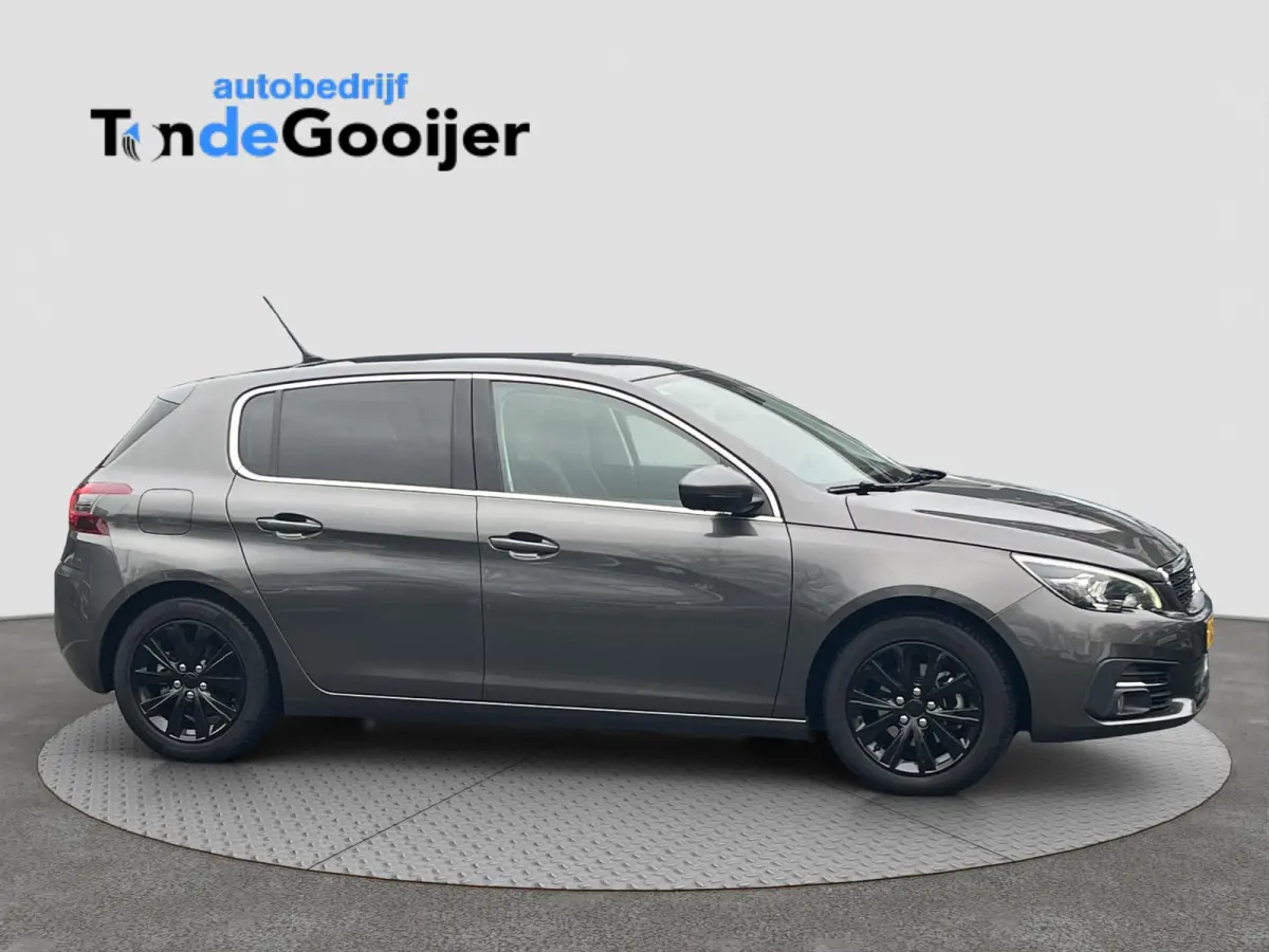 1.2 PureTech Allure | NAV. | PANORAMA | APPLE CARPLAY / ANDROID AUTO |