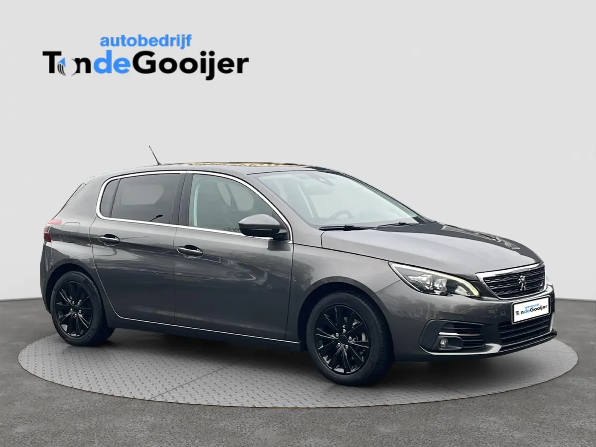 1.2 PureTech Allure | NAV. | PANORAMA | APPLE CARPLAY / ANDROID AUTO |