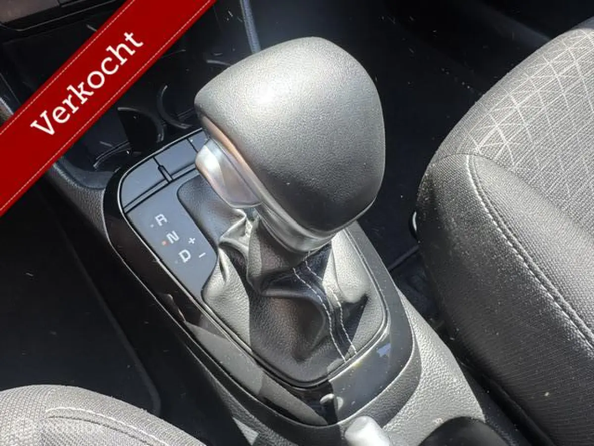 1.0 DPi DynamicLine Automaat , Navigatie , Apple carplay & Android auto , Camera achter , Airco , electr ramen en deursloten met afstand , Velgen , Bestuurders stoel in hoogte verstelbaar