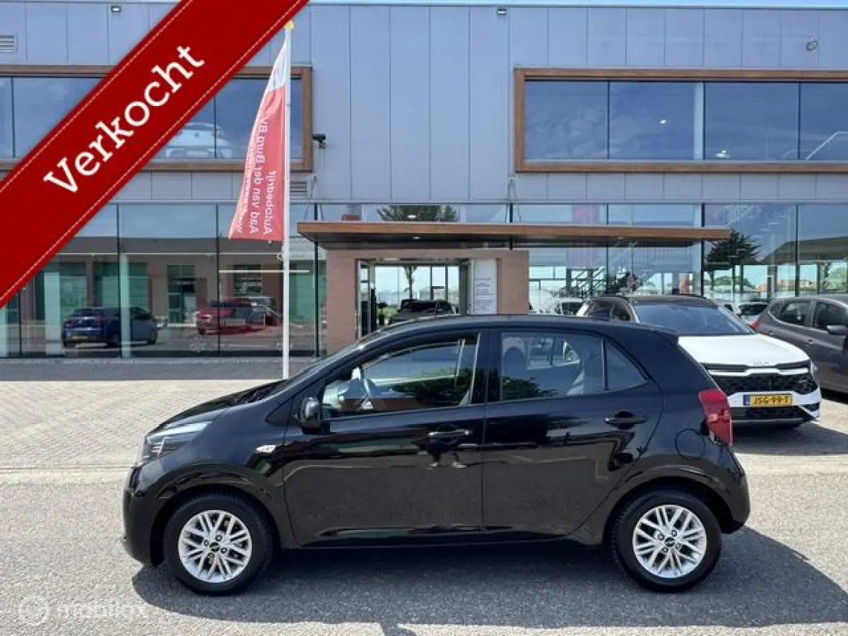 1.0 DPi DynamicLine Automaat , Navigatie , Apple carplay & Android auto , Camera achter , Airco , electr ramen en deursloten met afstand , Velgen , Bestuurders stoel in hoogte verstelbaar