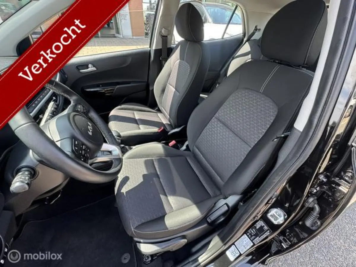1.0 DPi DynamicLine Automaat , Navigatie , Apple carplay & Android auto , Camera achter , Airco , electr ramen en deursloten met afstand , Velgen , Bestuurders stoel in hoogte verstelbaar