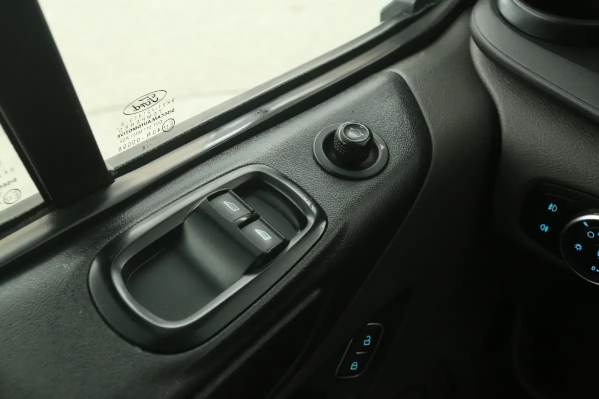 2.0 TDCI L1H1 | Marge | Airco | Cruise | 3 Zits | Trekhaak | Parkeersens.