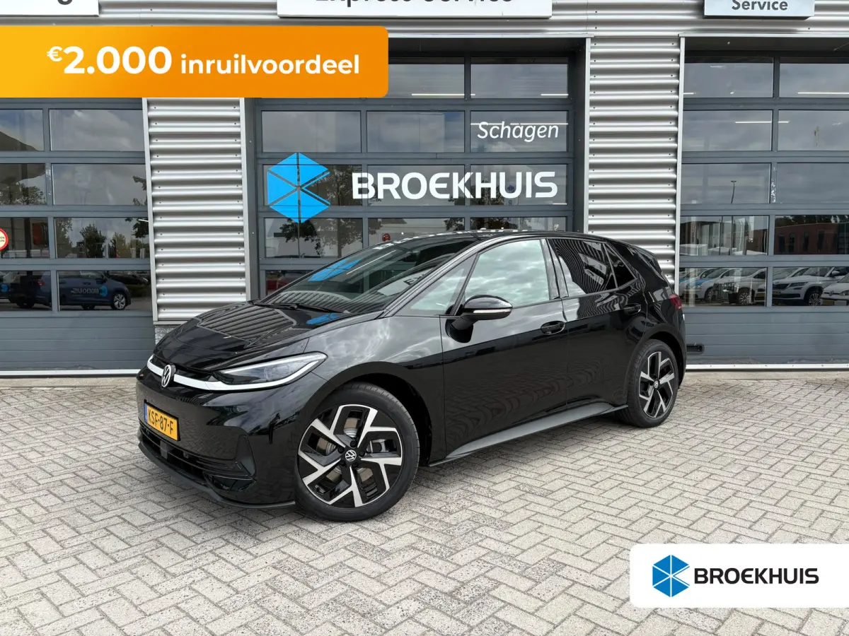 Life | Airconditioning automatisch, 2-zone (Climatronic) | Automatische afstandsregeling (Adaptive Cruise Control) | Buitenspiegels elektrisch instel-, verwarm- en inklapbaar