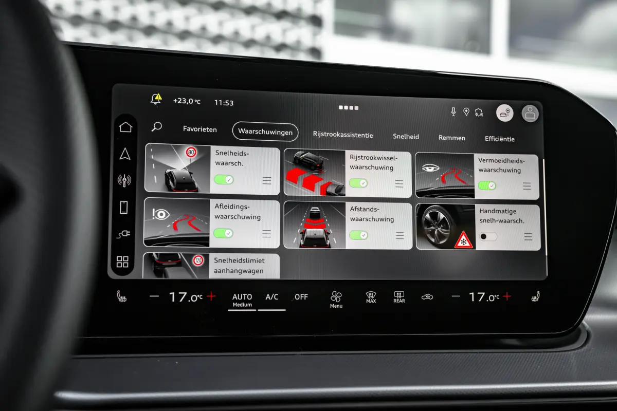 S edition | Adaptive cruise control | Audi sound system | Cruise control