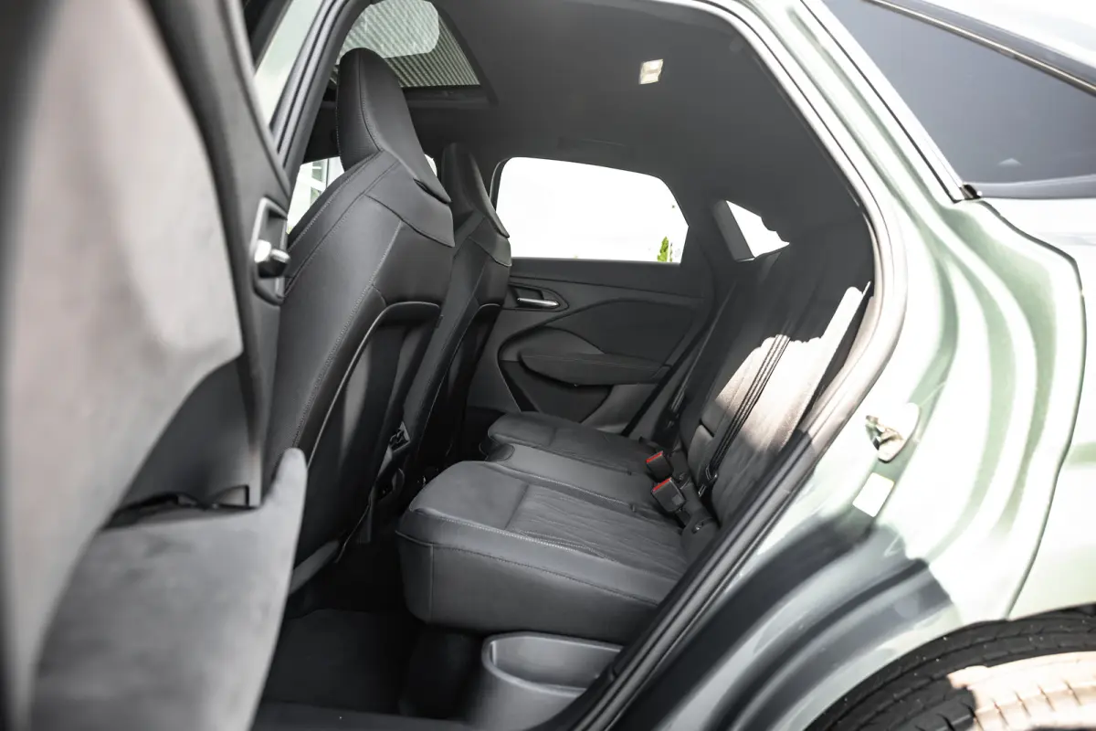 S edition | Adaptive cruise control | Audi sound system | Cruise control