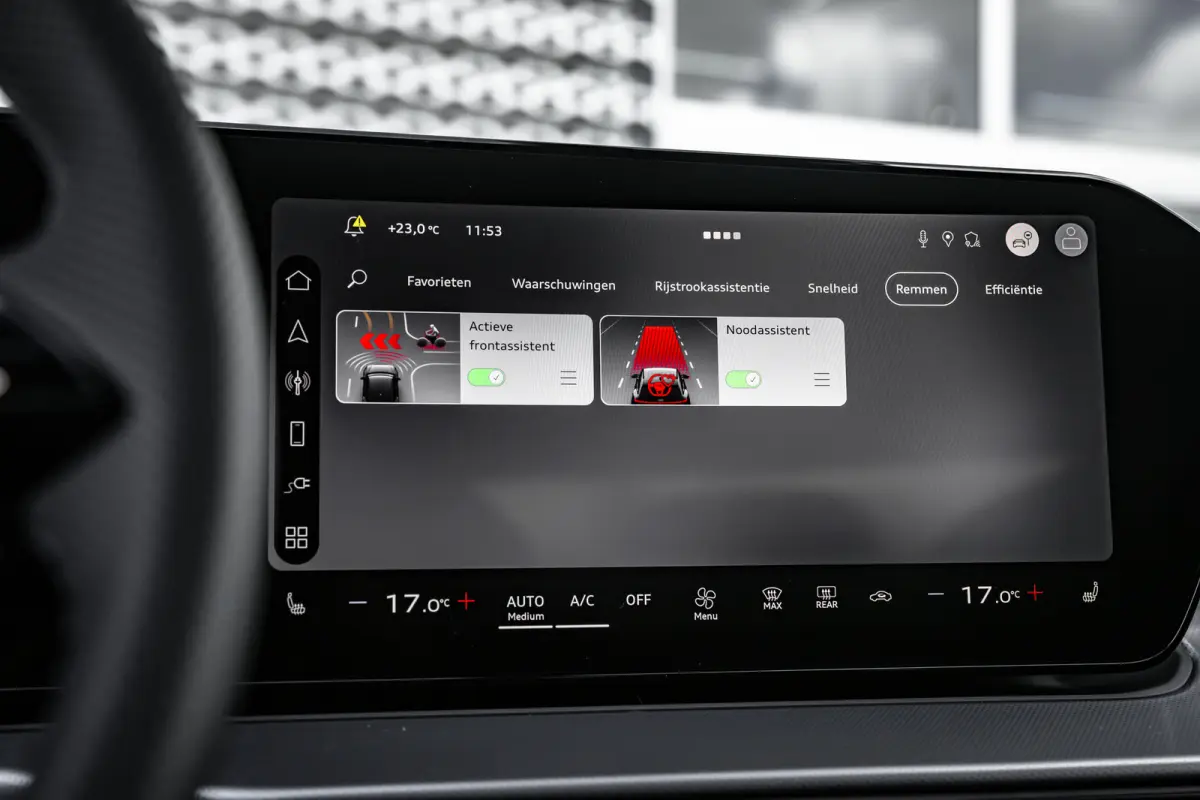 S edition | Adaptive cruise control | Audi sound system | Cruise control