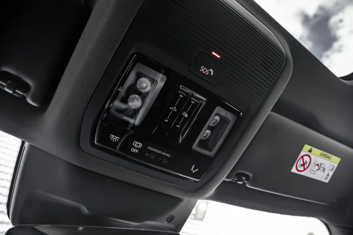 S edition | Adaptive cruise control | Audi sound system | Cruise control