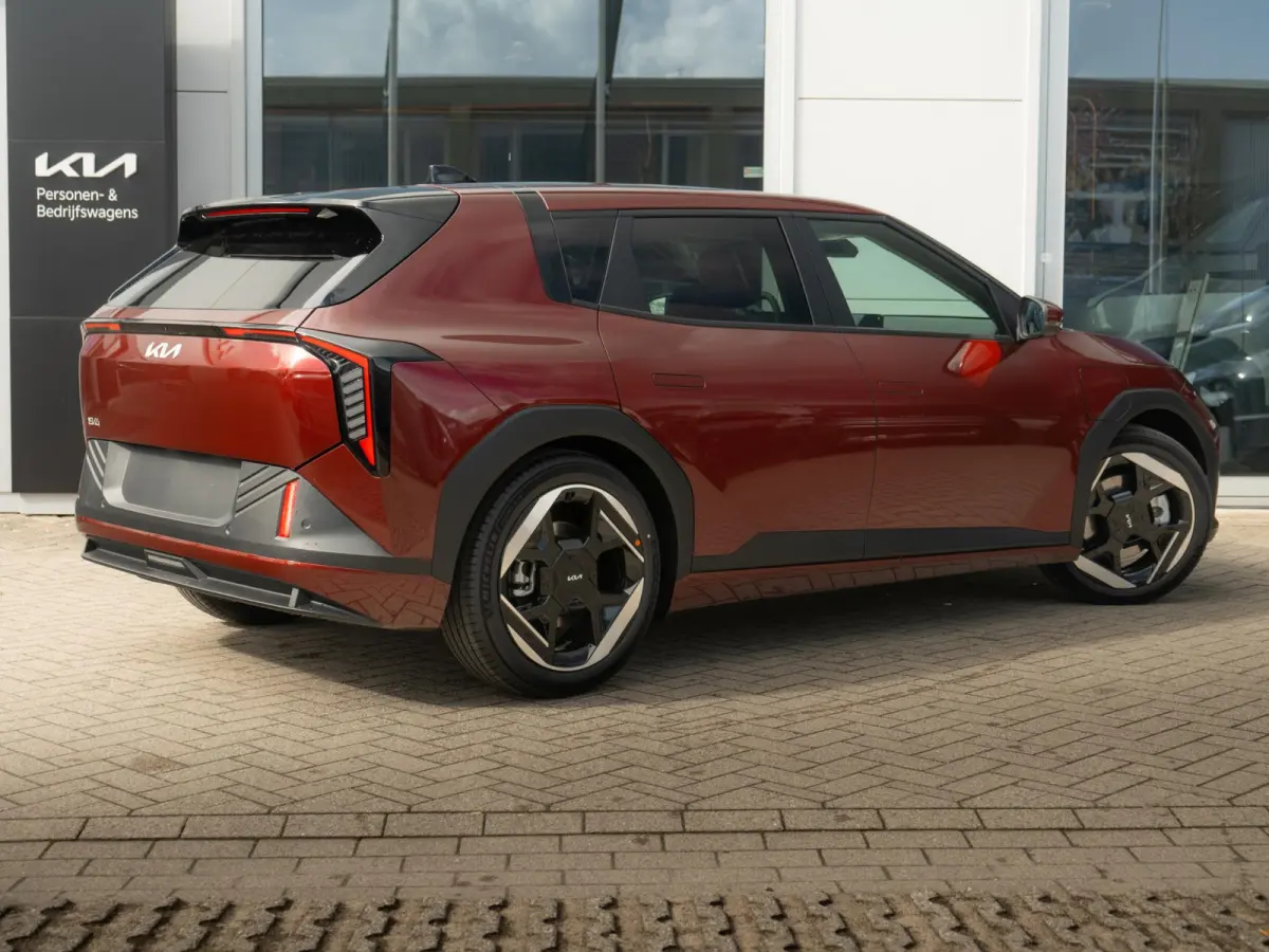 Plus Advanced 58.3 kWh | DIRECT LEVERBAAR | Schuifkanteldak | Navigatie | Stoel en stuurverwarming | H&K | Elektrische achterklep