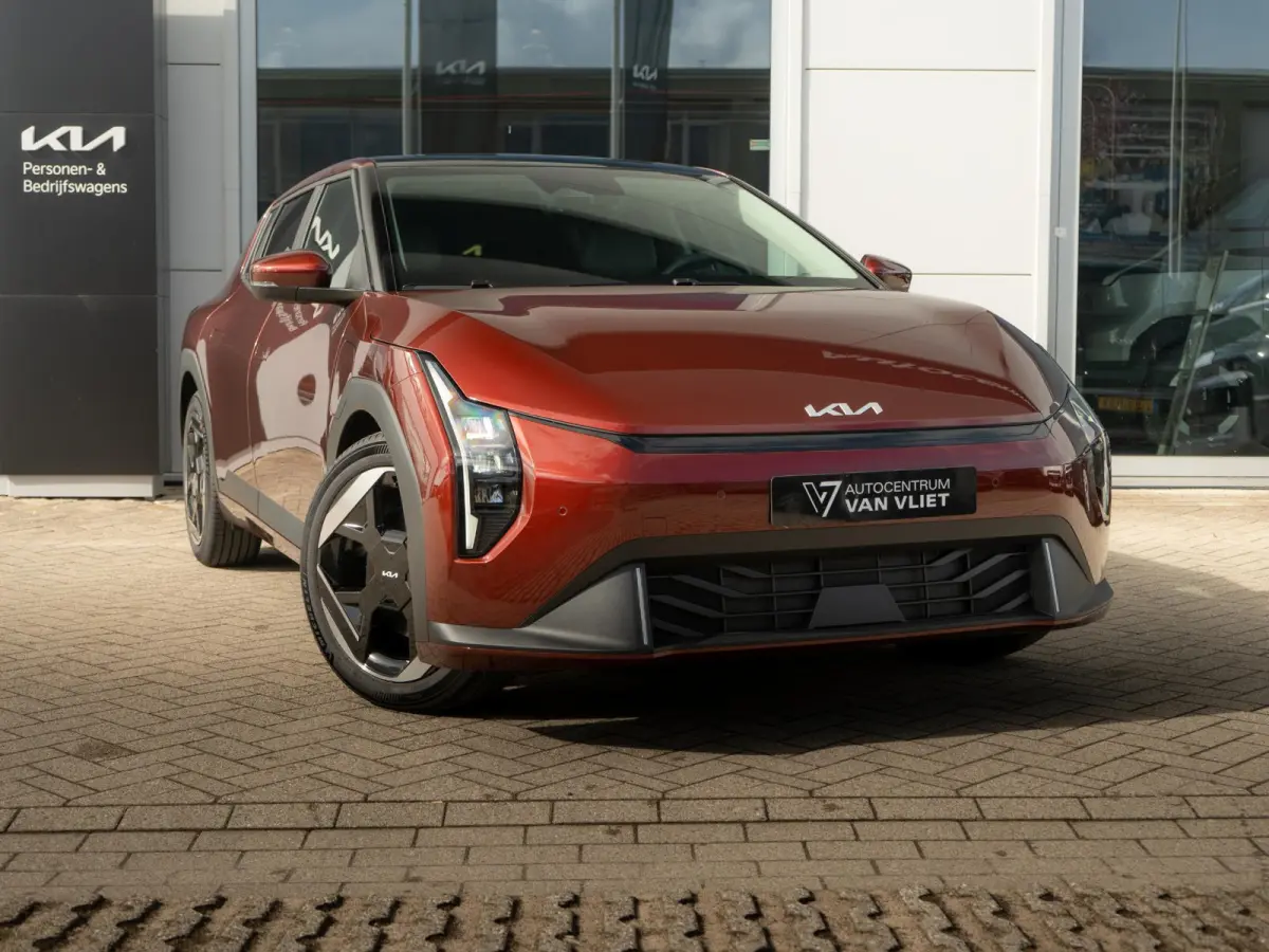 Plus Advanced 58.3 kWh | DIRECT LEVERBAAR | Schuifkanteldak | Navigatie | Stoel en stuurverwarming | H&K | Elektrische achterklep