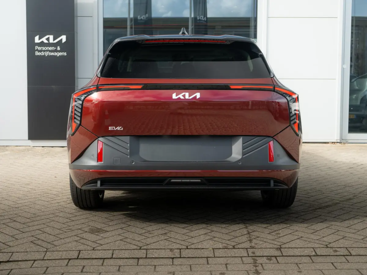 Plus Advanced 58.3 kWh | DIRECT LEVERBAAR | Schuifkanteldak | Navigatie | Stoel en stuurverwarming | H&K | Elektrische achterklep
