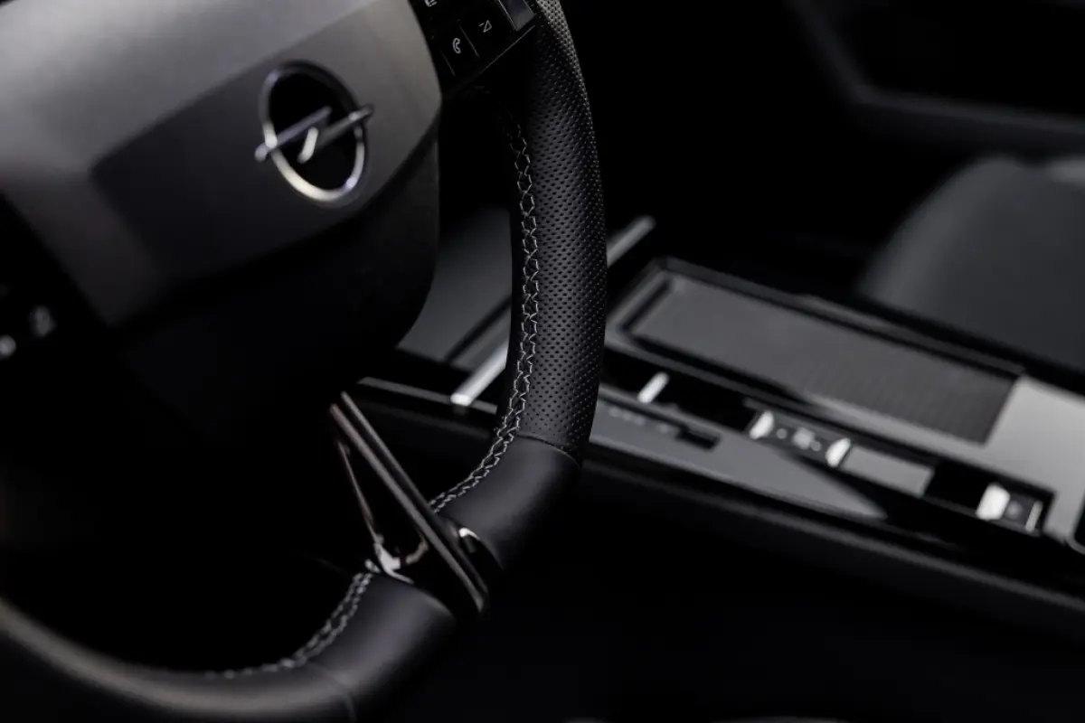 1.6 T PHEV Ultimate | Pano | Leder | Memory | 360 Cam |
